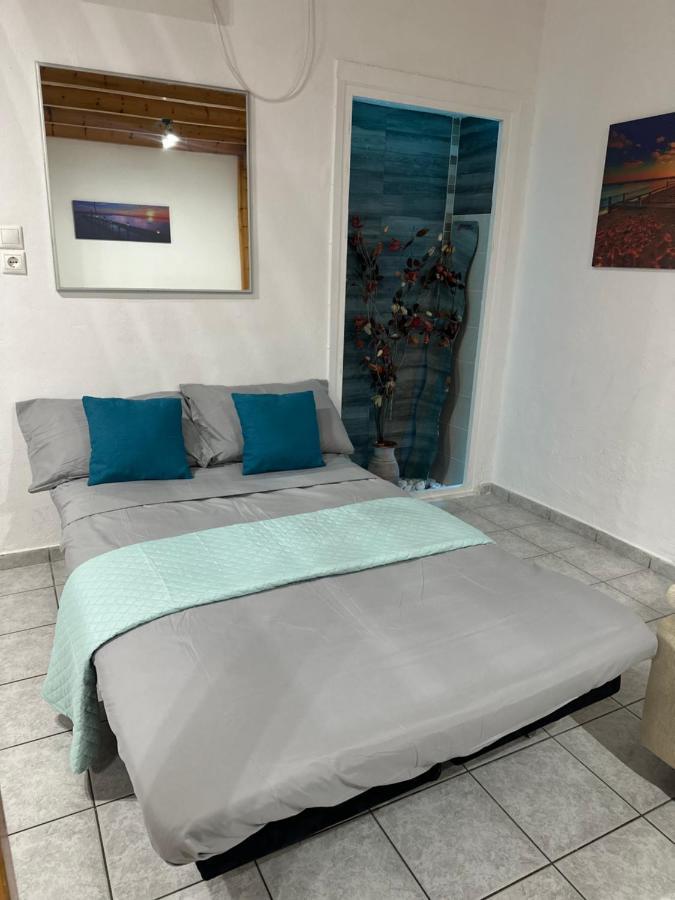 Maria' S Apartment Lavrio Exterior photo