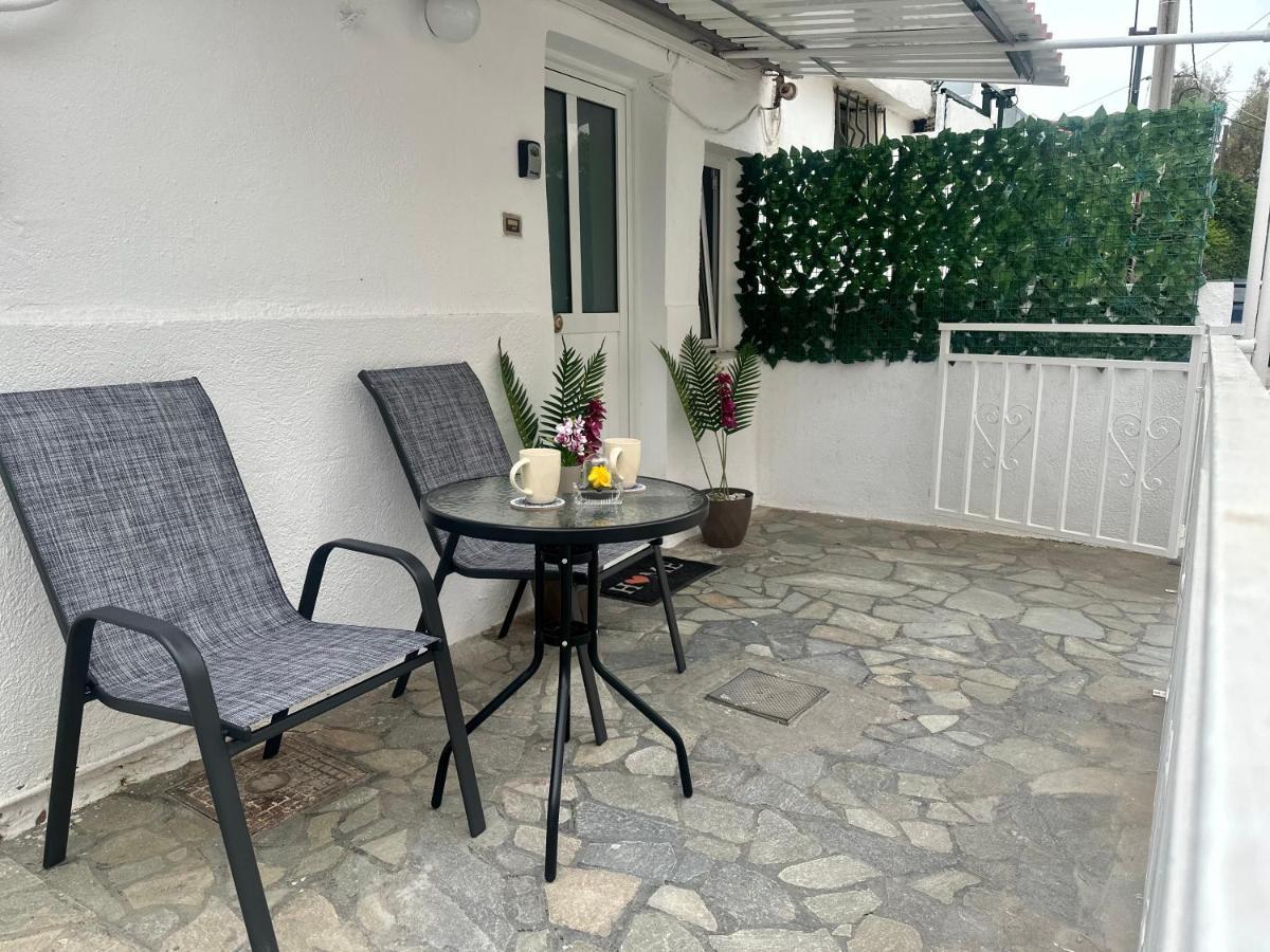 Maria' S Apartment Lavrio Exterior photo